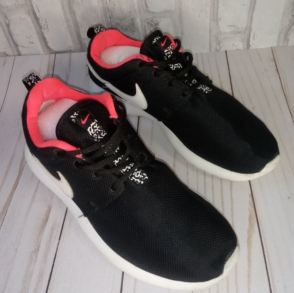Nike sportswear ROSHE RUN HYPER PUNCH SNEAKER